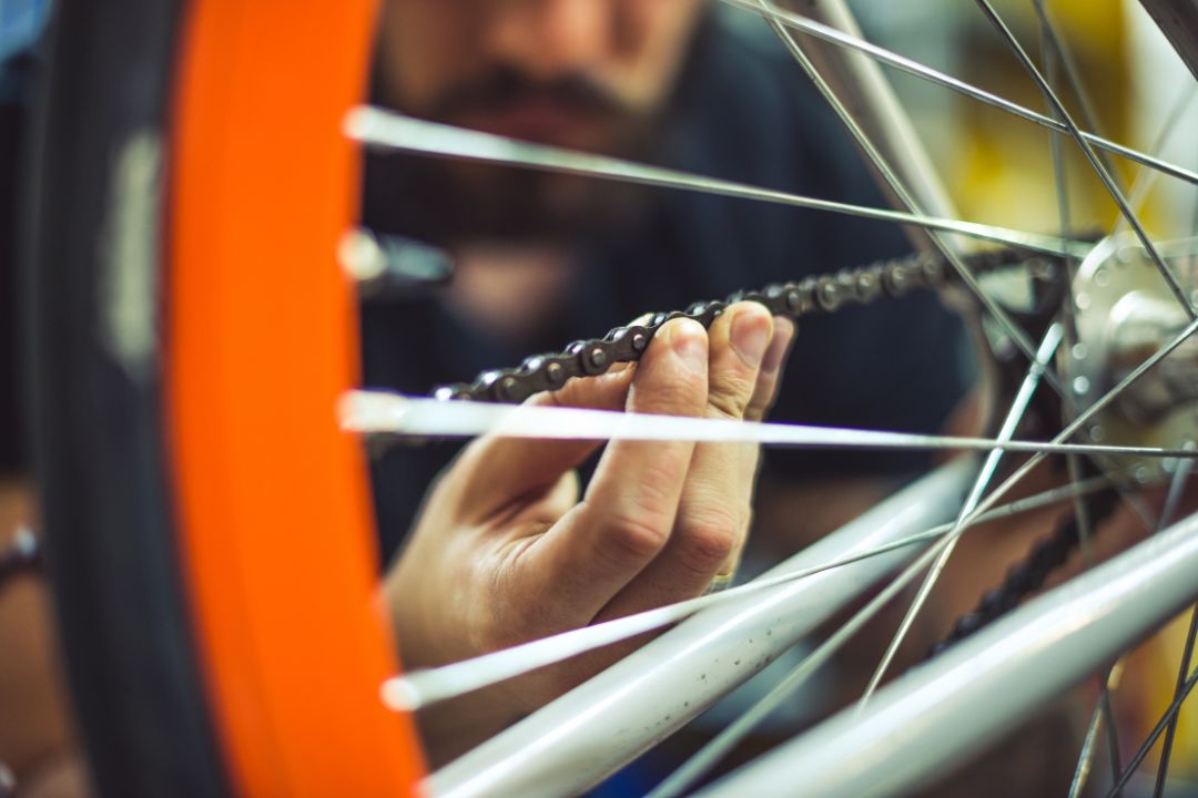 What are the keys to cleaning your bike in Summer?